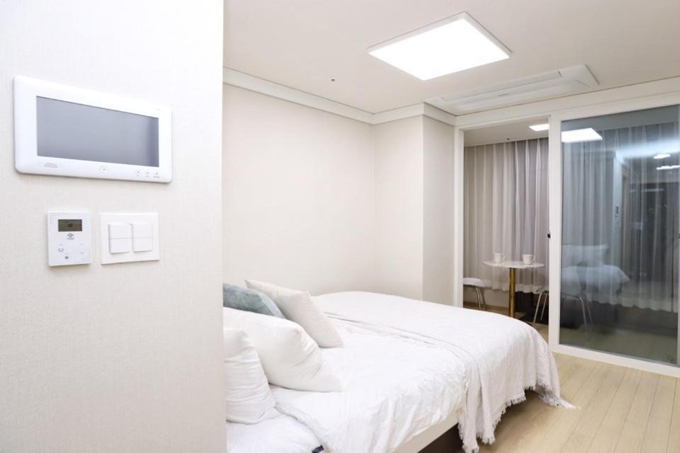 Apartment The Share Myeongdong โซล ภายนอก รูปภาพ