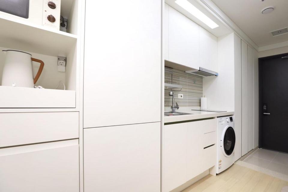 Apartment The Share Myeongdong โซล ภายนอก รูปภาพ